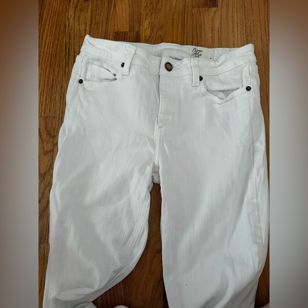Classic White Skinny Jeans